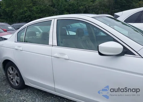 2009 Honda Accord 2.4 Lx-P z USA, uszkodzony, nr VIN 1HGCP26469A041353